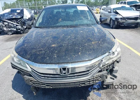 2017 Honda Accord Lx z USA, uszkodzony, nr VIN 1HGCR2F35HA014144
